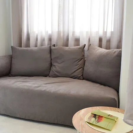 Endless Blue Luxury Apartment Haraki